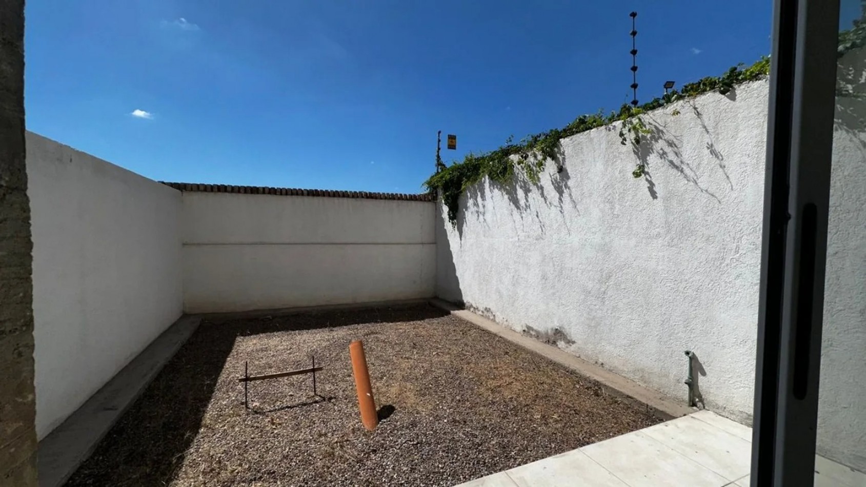 GREENWOOD INMOBILIARIA VENDE DUPLEX EN SEXTA SECCION