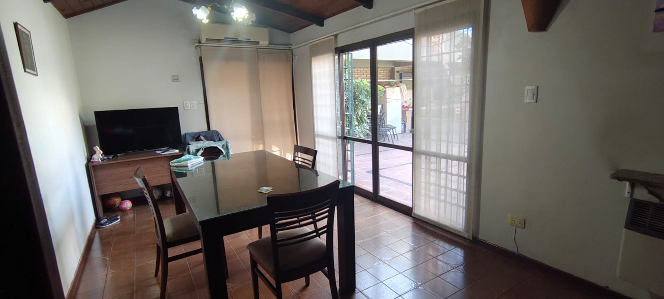 GREENWOOD INVERSIONES INMOBILIARIAS VENDE HERMOSA CASA EN GUAYMALLEN