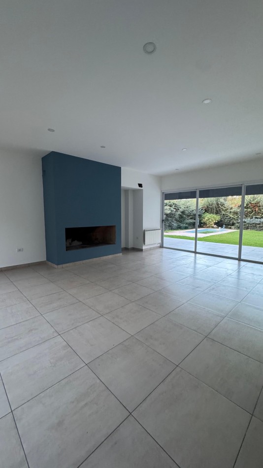 GREENWOOD INMOBILIARIA ALQUILA CASA EN BARRIO PRIVADO LOS TEROS