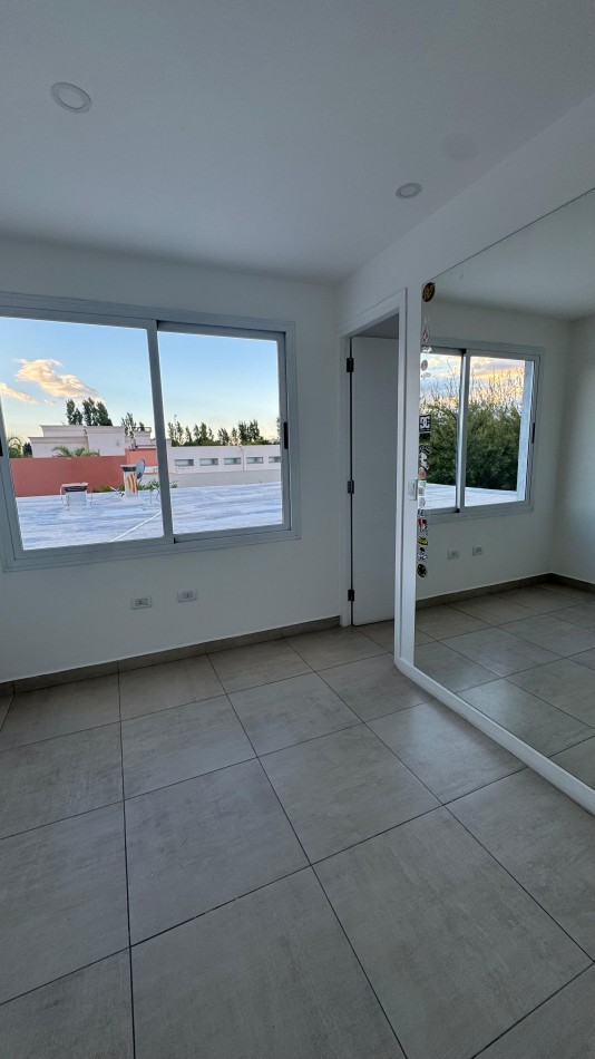 GREENWOOD INMOBILIARIA ALQUILA CASA EN BARRIO PRIVADO LOS TEROS