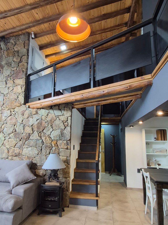GREENWOOD VENDE CASA MODERNA Y LUMINOSA EN UGARTECHE