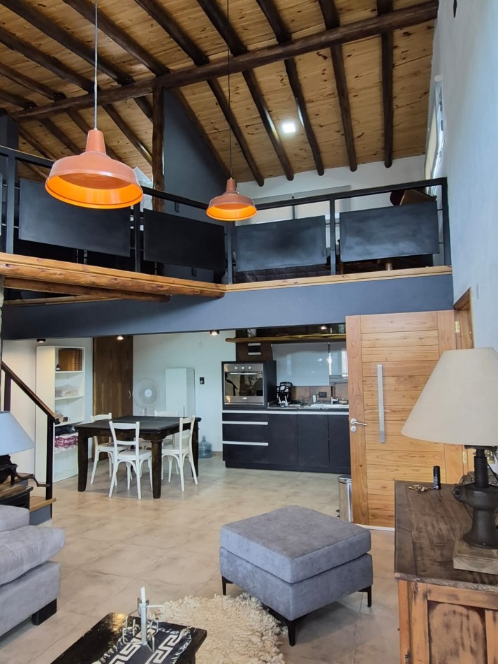 GREENWOOD VENDE CASA MODERNA Y LUMINOSA EN UGARTECHE