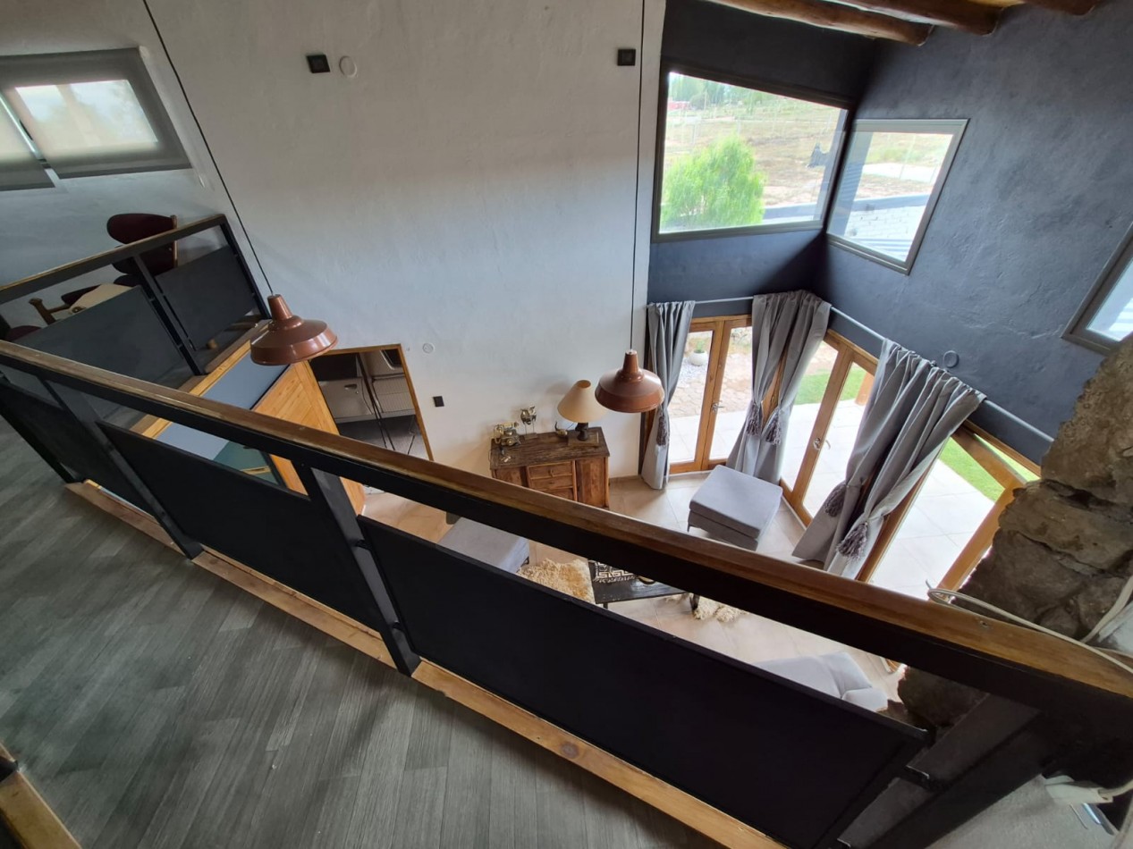 GREENWOOD VENDE CASA MODERNA Y LUMINOSA EN UGARTECHE