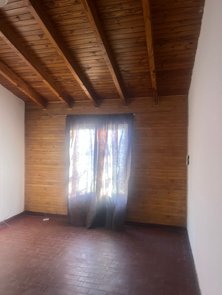 GREENWOOD INMOBILIARIA ALQUILA CASA EN MAIPU - B° AGUA Y ENERGIA