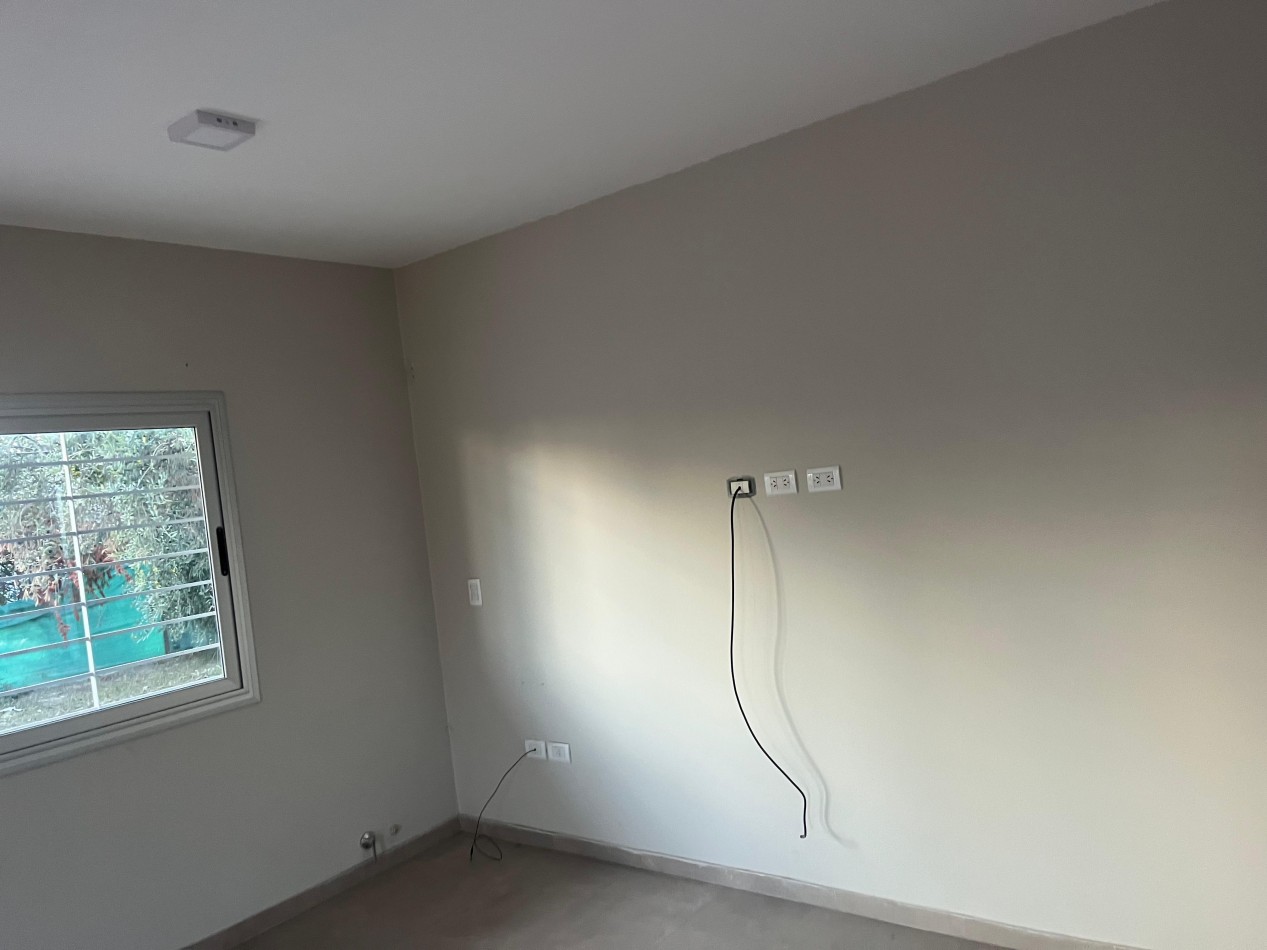 GREENWOOD INMOBILIARIA VENDE CASA EN BARRIO RINCON DE VISTALBA