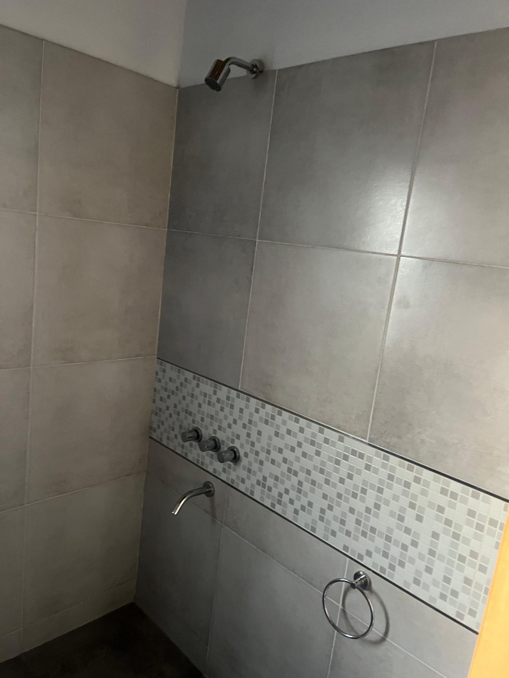 GREENWOOD INMOBILIARIA VENDE CASA EN BARRIO RINCON DE VISTALBA