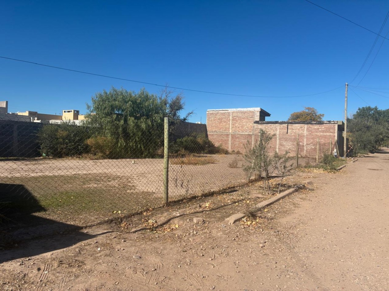 GREENWOOD VENDE LOTE 