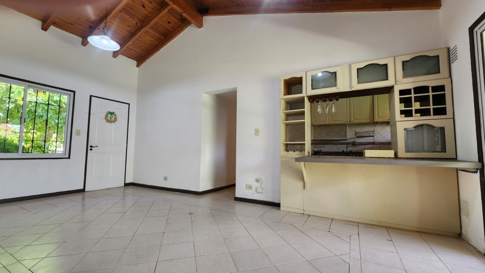 GREENWOOD INMOBILIARIA ALQUILA Casa en Barrio Privado Furlotti - Tranquilidad y comodidad en un solo lugar