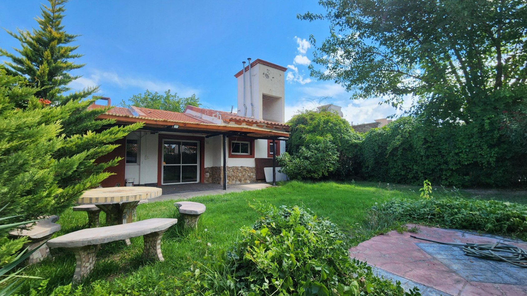 GREENWOOD INMOBILIARIA ALQUILA Casa en Barrio Privado Furlotti - Tranquilidad y comodidad en un solo lugar