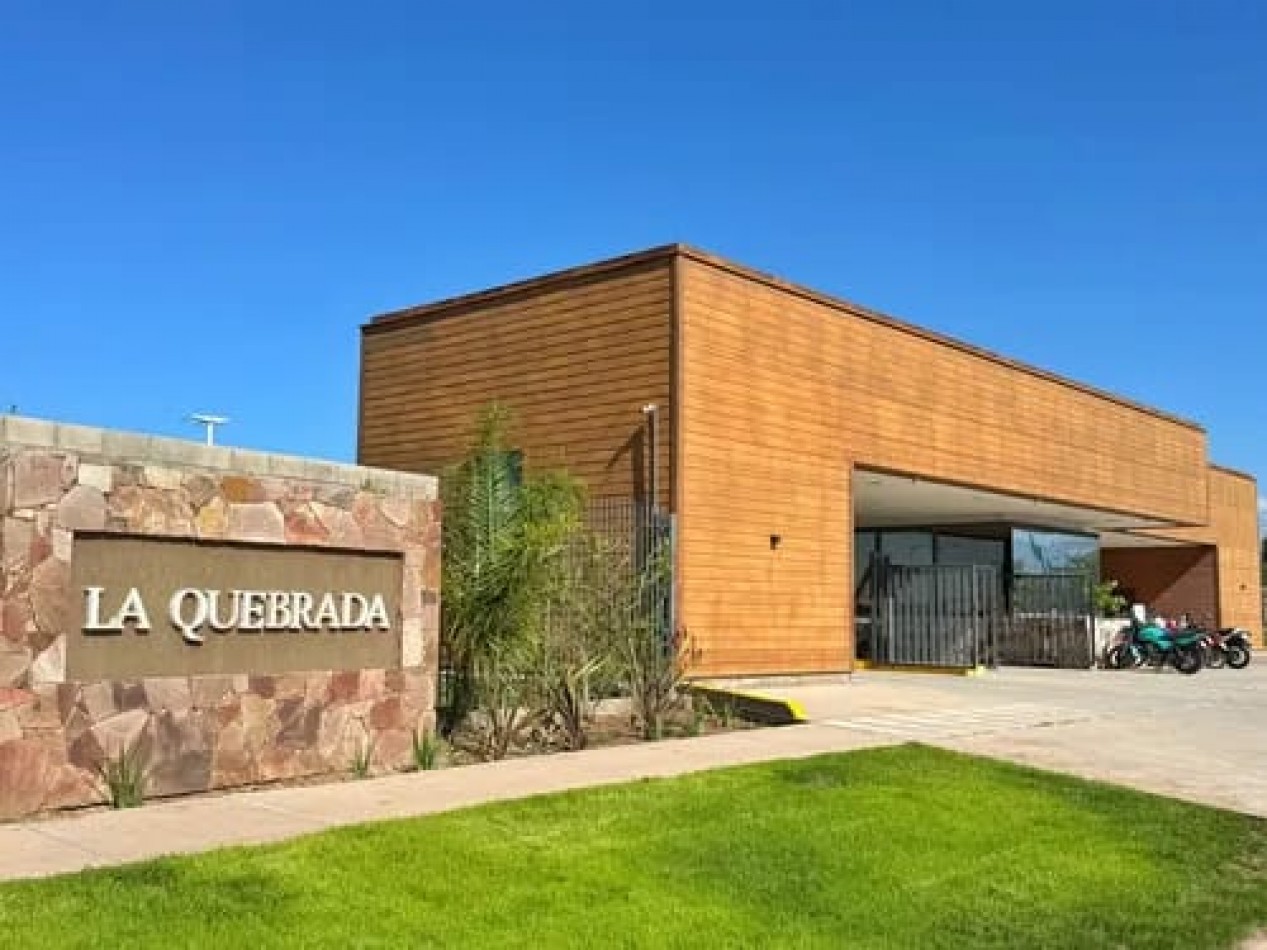 ¡GREENWOOD INMOBILIARIA VENDE LOTE EN BARRIO LA QUEBRADA! 