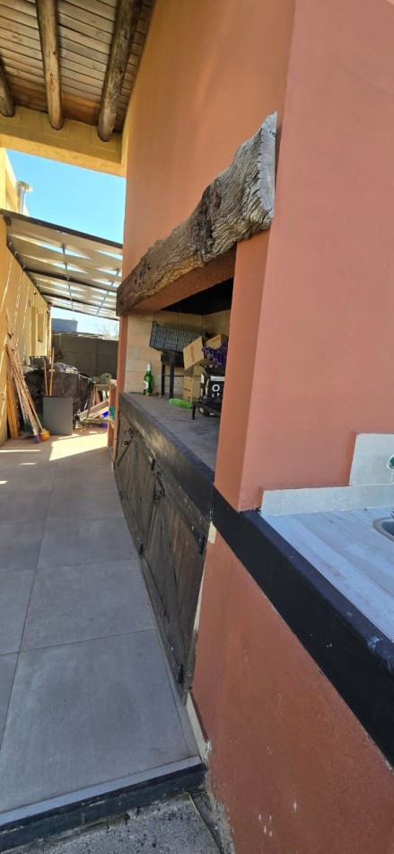 GREENWOOD INMOBILIARIA VENDE CASA EN BARRIO PRIVADO MILCAYAC