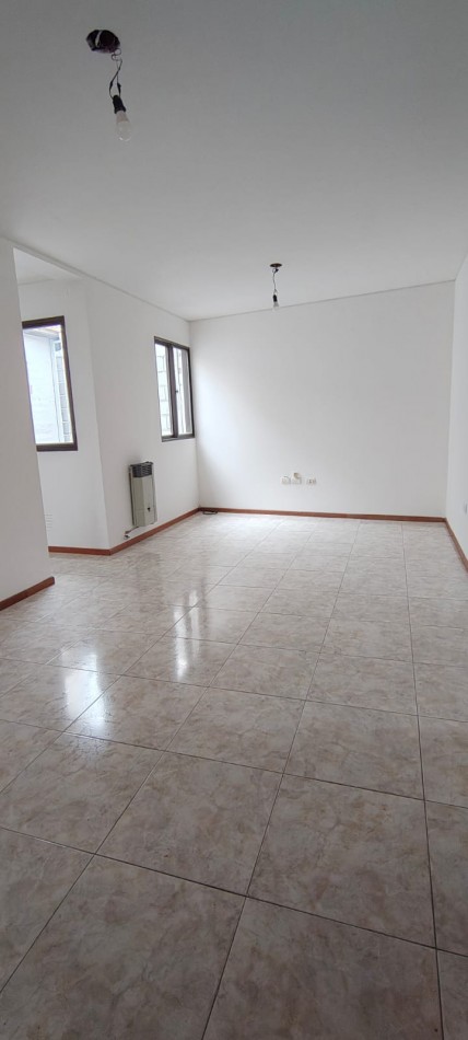    GREENWOOD INMOBILIARIA ALQUILER | DEPARTAMENTO EN SEXTA SECCION - CIUDAD DE MENDOZA