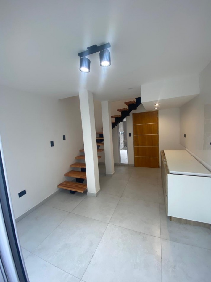 GREENWOOD INMOBILIARIA VENDE DUPLEX A ESTRENAR EN MAIPU 