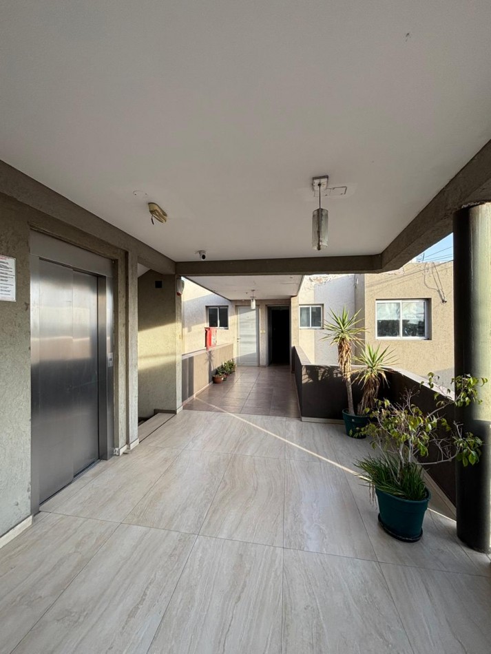  DEPARTAMENTO EN ALQUILER - EXCELENTE UBICACION EN GODOY CRUZ