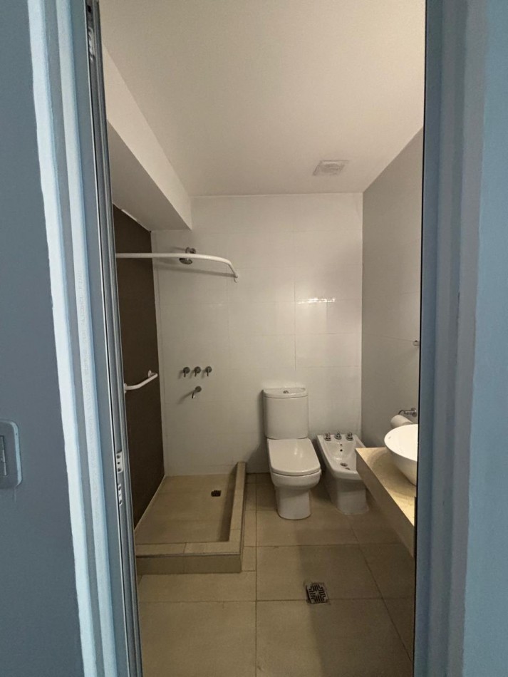  DEPARTAMENTO EN ALQUILER - EXCELENTE UBICACION EN GODOY CRUZ
