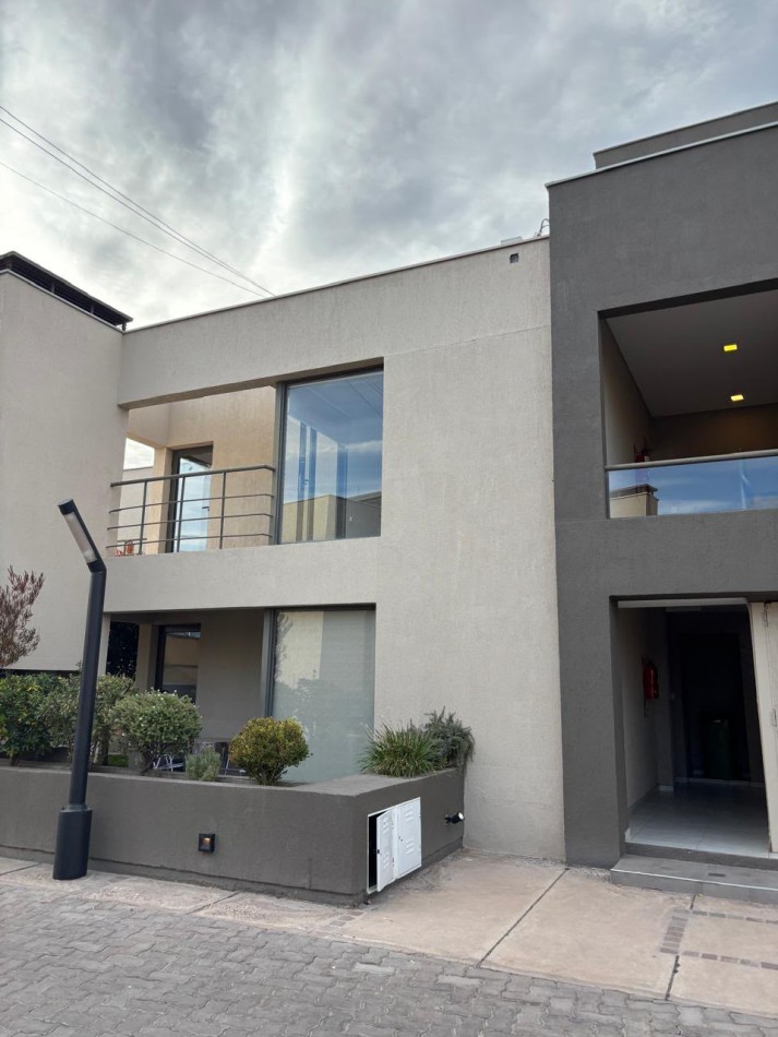 ALQUILER DE DEPARTAMENTO EN COMPLEJO GOLDEN PLAZA