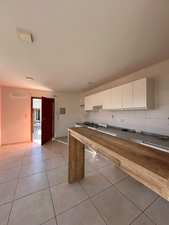 ALQUILER DE DEPARTAMENTO EN COMPLEJO GOLDEN PLAZA