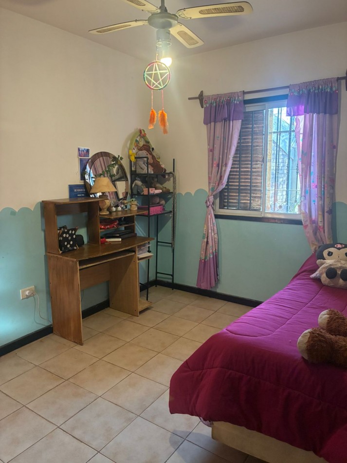 GREENWOOD INMOBILIARIA VENDE CASA EN B° NATANIA , GUAYMALLEN 