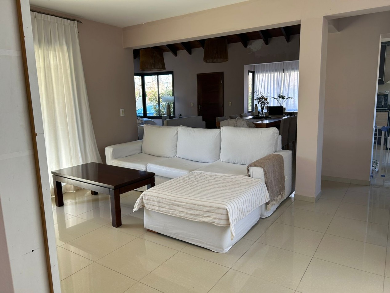 GREENWOOD ALQUILA | CASA EN BARRIO LAS CANDELAS 2