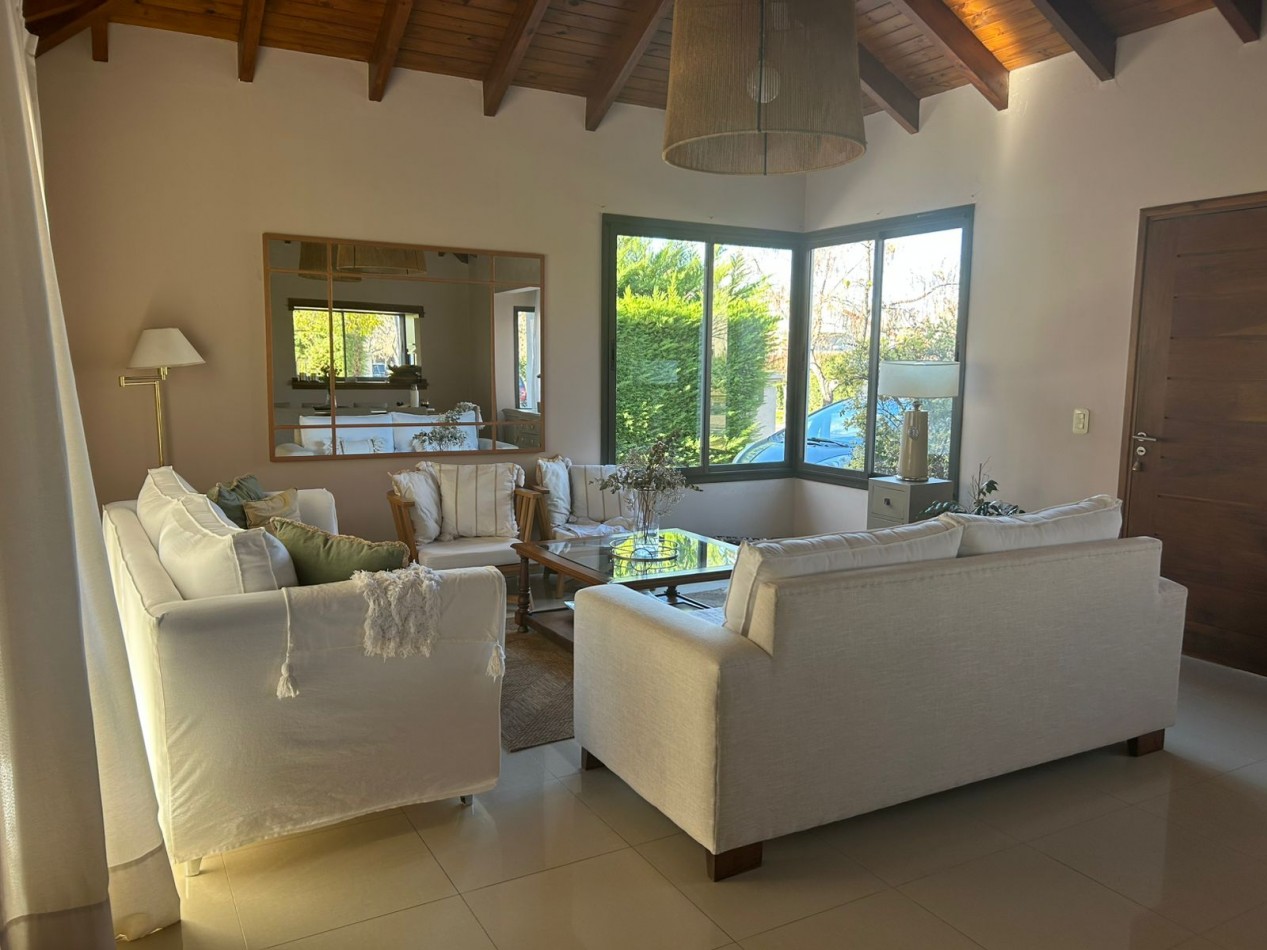 GREENWOOD ALQUILA | CASA EN BARRIO LAS CANDELAS 2