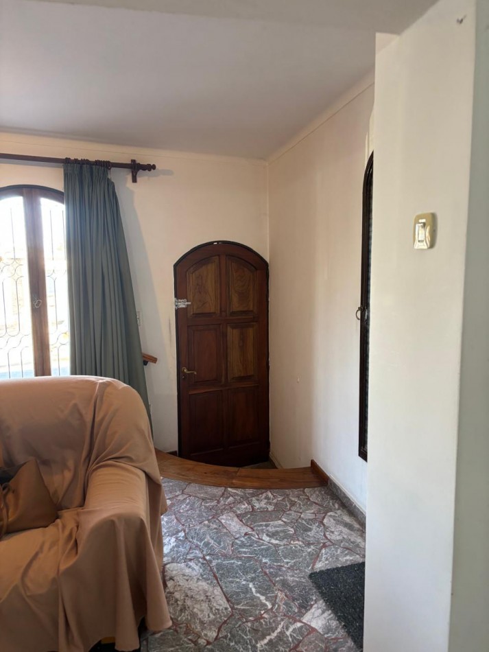 GREENWOOD INMOBILIARIA VENDE CASA EN GODOY CRUZ 