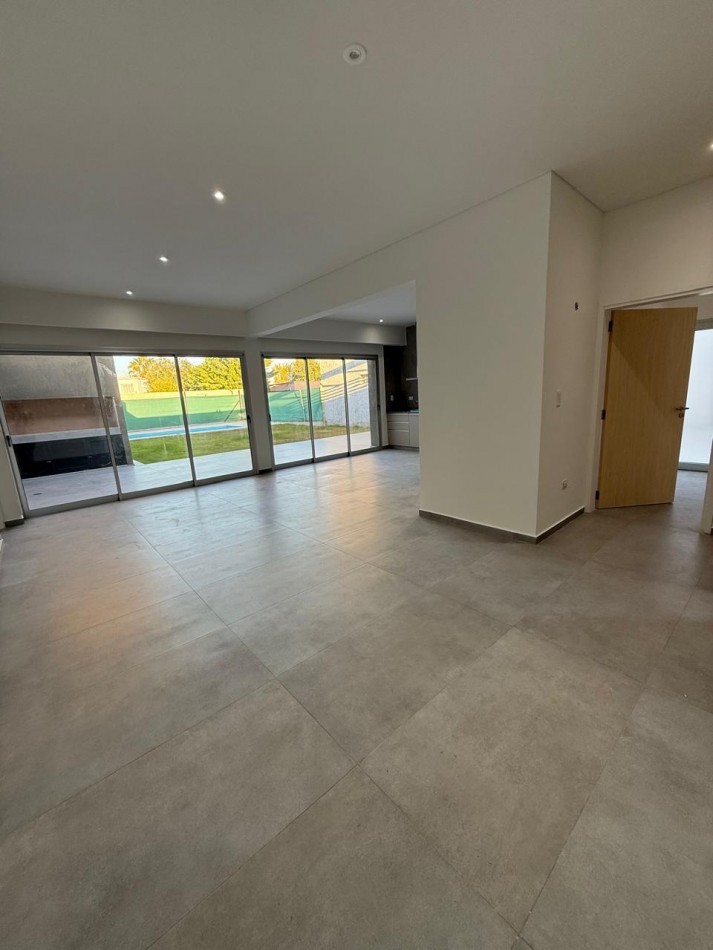 GREENWOOD INMOBILIARIA VENDE CASA A ESTRENAR EN VIÑAS DEL TORREON 