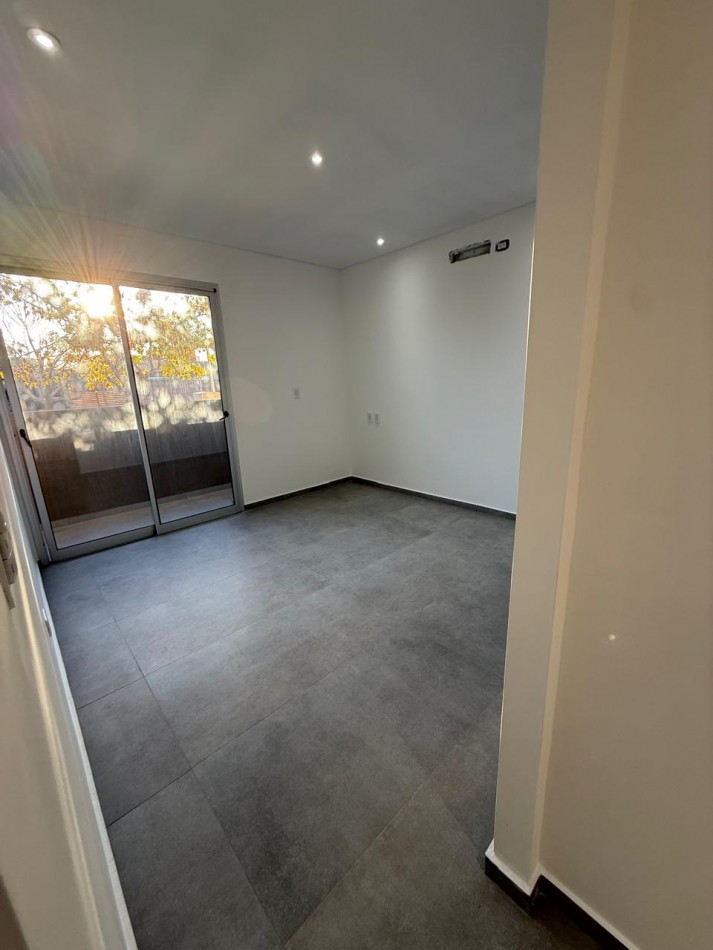 GREENWOOD INMOBILIARIA VENDE CASA A ESTRENAR EN VIÑAS DEL TORREON 