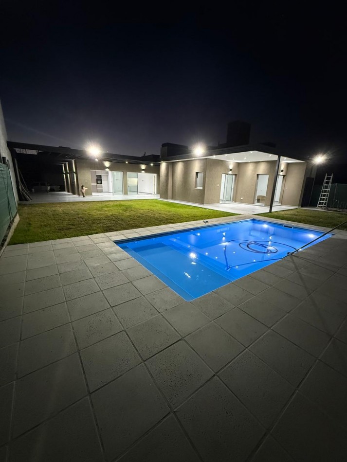 GREENWOOD INMOBILIARIA VENDE CASA A ESTRENAR EN VIÑAS DEL TORREON 