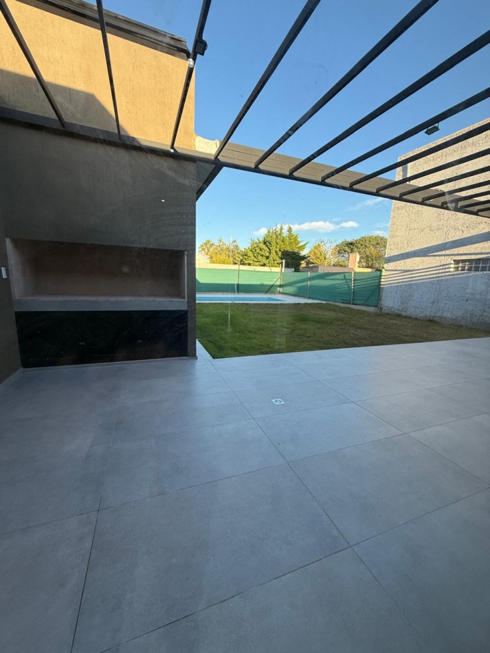 GREENWOOD INMOBILIARIA VENDE CASA A ESTRENAR EN VIÑAS DEL TORREON 