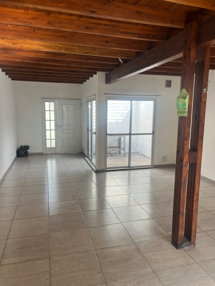 GREENWOOD INMOBILIARIA ALQUILA: EXCELENTE CASA EN EL CORAZON DE LUJAN DE CUYO