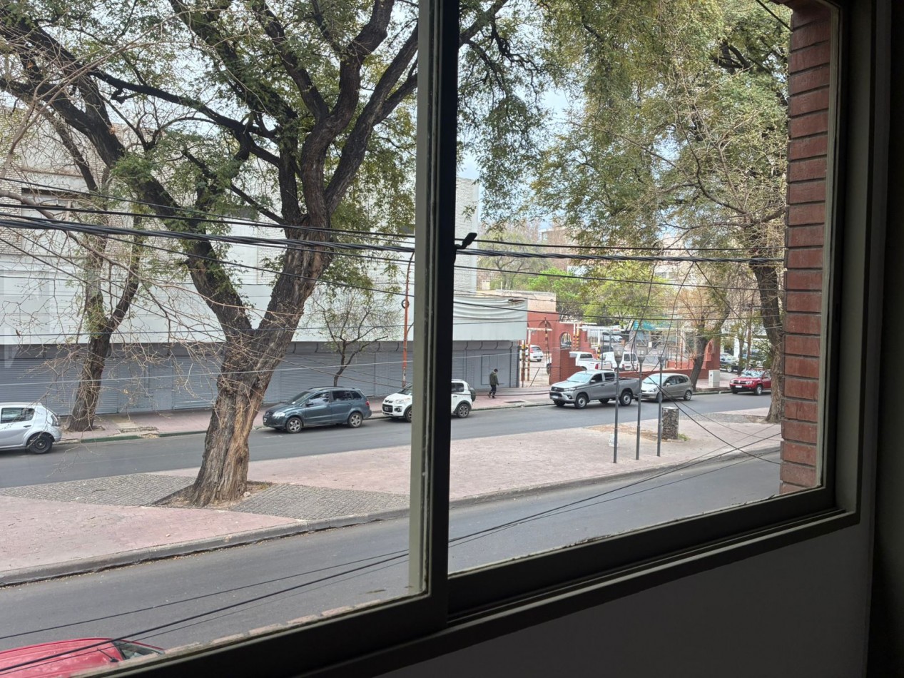 GREENWOOD INMOBILIARIA VENDE DEPARTAMENTO EN PLENO CENTRO DE MENDOZA