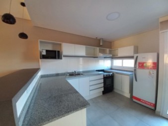 GREENWOOD INMOBILIARIA VENDE CASAS EN BARRIO CERRADO - PEDRIEL