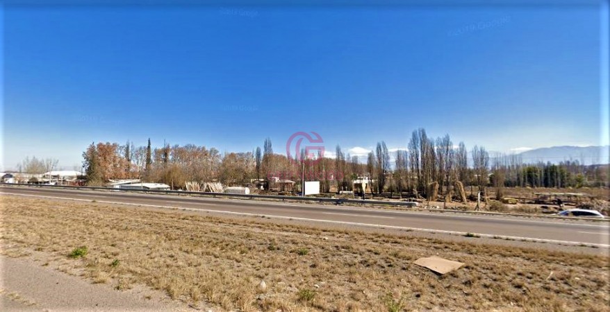 GREENWOOD VENDE AMPLIO Y FUNCIONAL LOTE EN RUTA 40, LUJAN DE CUYO.