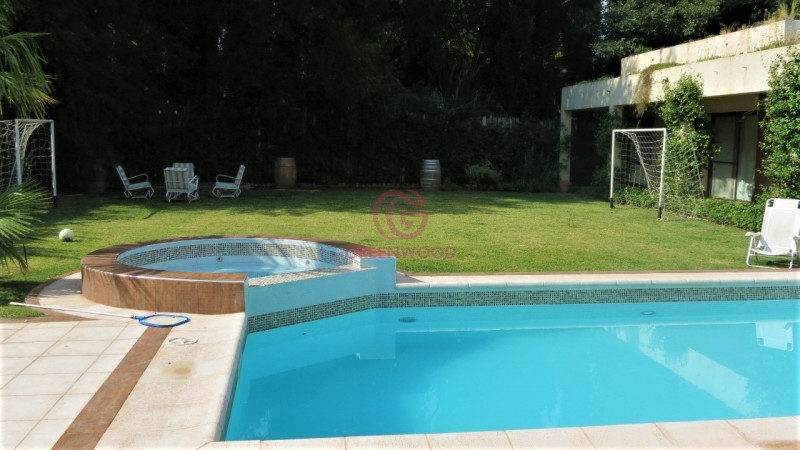 GREENWOOD INMOBILIARIA VENDE INCREIBLE CASA EN CALLEJON LONGONE, CHACRAS DE CORIA