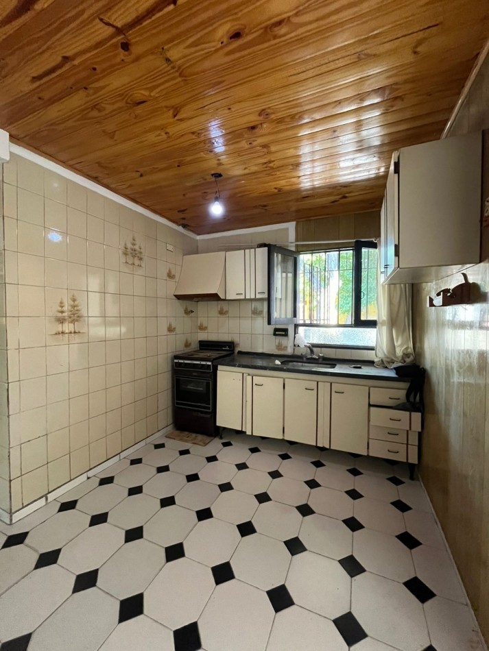 GREENWOOD INMOBILIARIA ALQUILA EXCELENTE CASA EN GODOY CRUZ B° SOEVA SUR