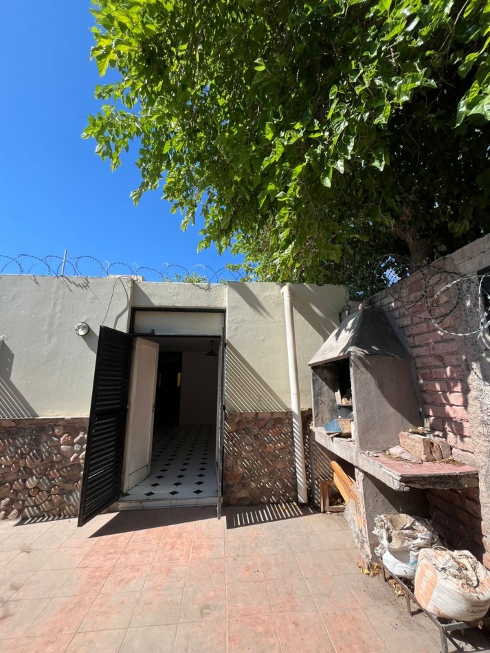 GREENWOOD INMOBILIARIA ALQUILA EXCELENTE CASA EN GODOY CRUZ B° SOEVA SUR