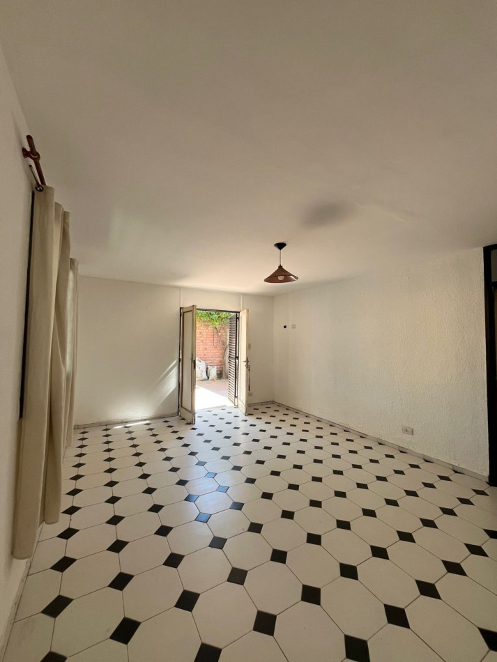 GREENWOOD INMOBILIARIA ALQUILA EXCELENTE CASA EN GODOY CRUZ B° SOEVA SUR