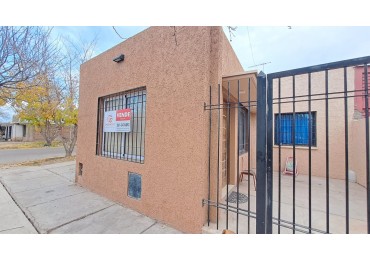 GREENWOOD VENDE CASA ESQUINERA EN PERDRIEL, LUJAN DE CUYO.