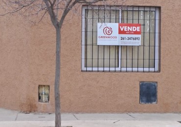 GREENWOOD VENDE CASA ESQUINERA EN PERDRIEL, LUJAN DE CUYO.