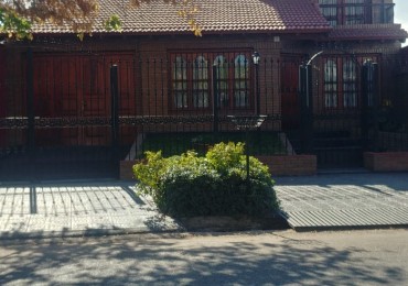 GREENWOOD INMOBILIARIA VENDE HERMOSA CASA APTA CREDITO EN LUJAN DE CUYO!