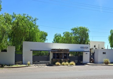 Inmobiliaria Greenwood vende Casa en Barrio Privado Urquiza - Guaymallen