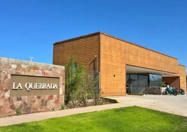 ¡GREENWOOD INMOBILIARIA VENDE LOTE EN BARRIO LA QUEBRADA! 