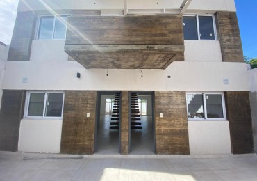 GREENWOOD INMOBILIARIA VENDE DUPLEX EN SEXTA SECCION