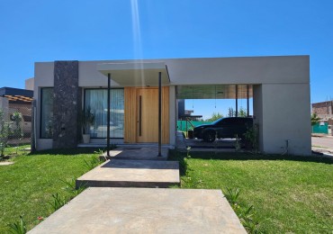 GREENWOOD INMOBILIARIA ALQUILA CASA AMOBLADA - BARRIO PRIVADO PORTILLO DE TERRADA