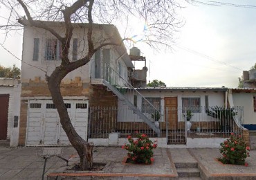 Greenwood vende casa apta credito con departamento independiente en Barrio Brasil, Villa Hipodromo, Godoy Cruz.