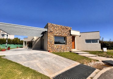 GREENWOOD ALQUILA CASA EN BARRIO PRIVADO ZETTAVI