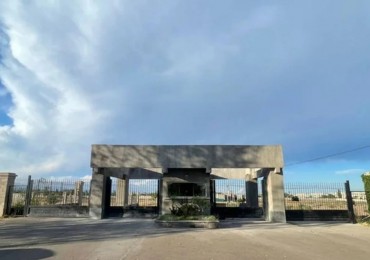 GREENWOOD INMOBILIARIA VENDE Lote en Venta Barrio Privado Pinar del Sol IX | Maipu. 