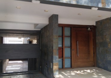 GREENWOOD INMOBILIARIA Vende Departamento Godoy Cruz - 2 dormitorios, con cochera y ascensor 