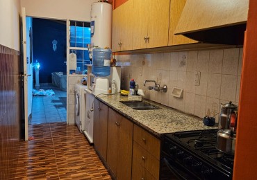 Greenwood inversiones inmobiliarias presenta,excelente oportunidad, de inversion y vivienda familiar, ubicada en B° Municipal